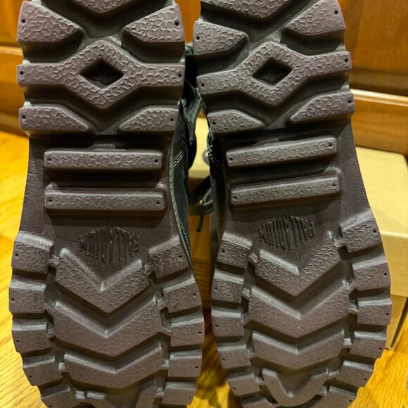 NWOT Palladium Baggy Leather/Canvas Fold Zip & Lace-up Seal Gray Hiking Boot 9.5 - Picture 6 of 13